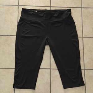 Avia Black Athletic Capri Leggings